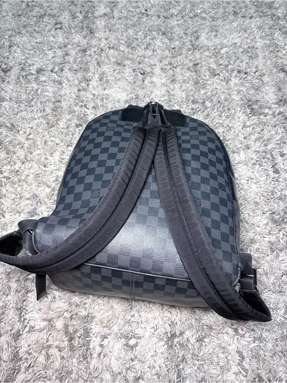 Louis Vuitton Authentic Backpack - Picture 6 of 16